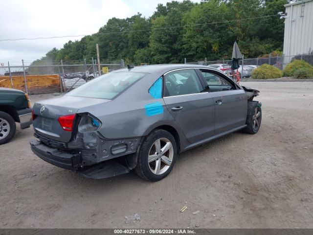 Photo 3 VIN: 1VWAT7A33FC116617 - VOLKSWAGEN PASSAT 