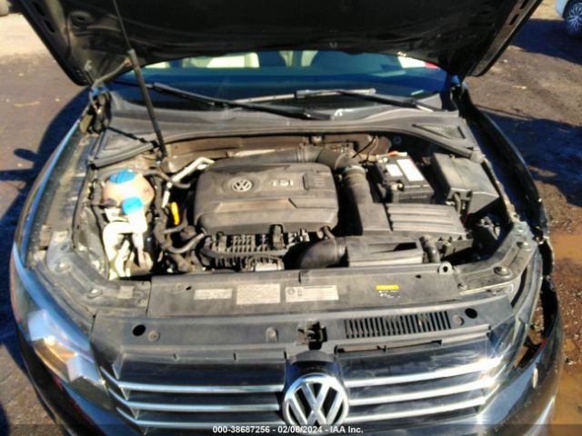 Photo 9 VIN: 1VWAT7A33FC118108 - VOLKSWAGEN PASSAT 