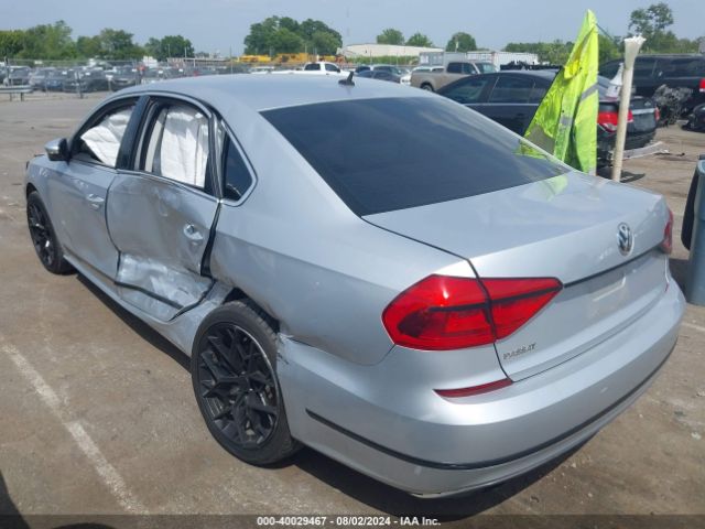 Photo 2 VIN: 1VWAT7A33GC003235 - VOLKSWAGEN PASSAT 