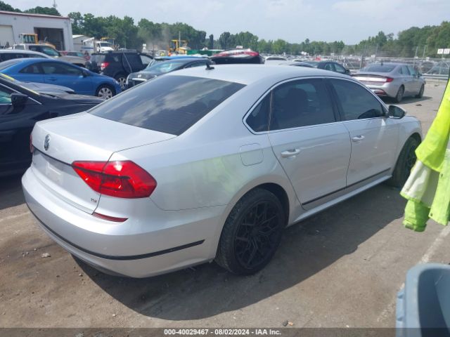 Photo 3 VIN: 1VWAT7A33GC003235 - VOLKSWAGEN PASSAT 