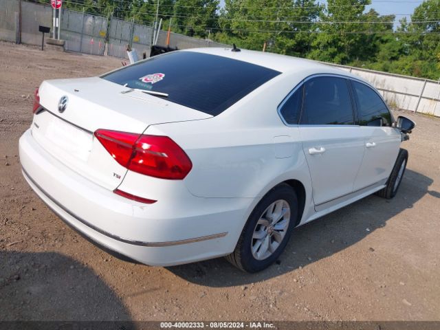 Photo 3 VIN: 1VWAT7A33GC031018 - VOLKSWAGEN PASSAT 