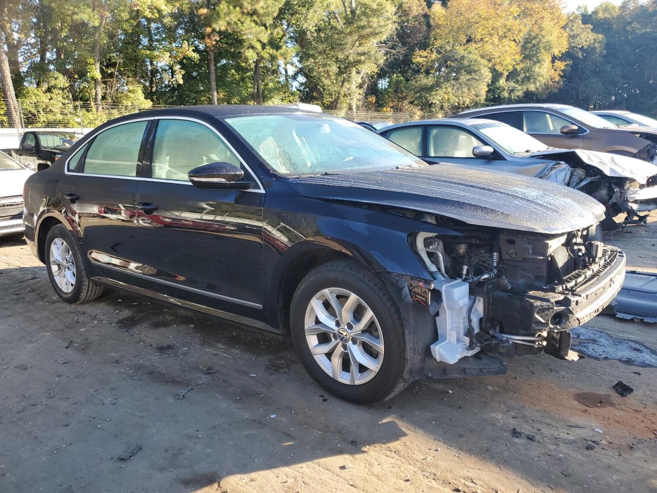 Photo 3 VIN: 1VWAT7A33HC045308 - VOLKSWAGEN PASSAT 