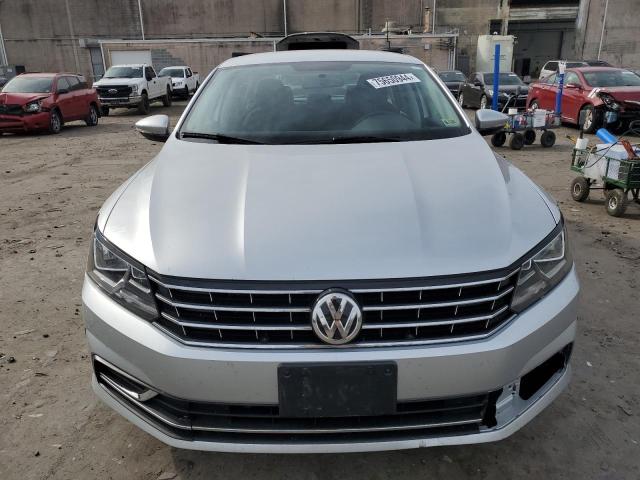 Photo 4 VIN: 1VWAT7A33HC051562 - VOLKSWAGEN PASSAT 