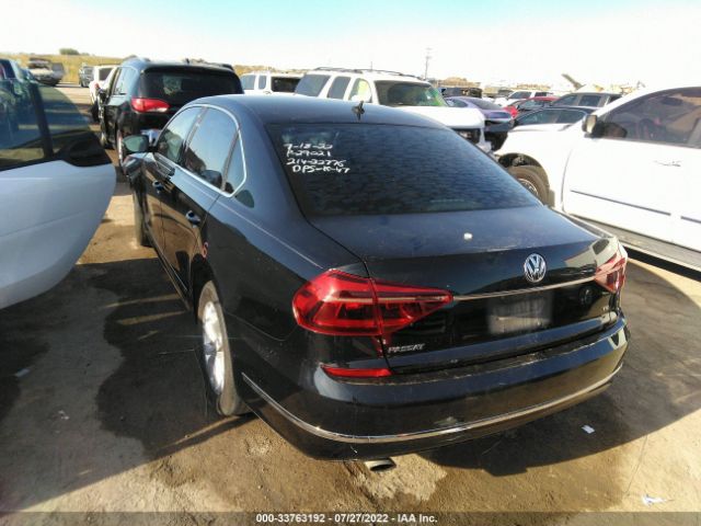 Photo 2 VIN: 1VWAT7A33HC074307 - VOLKSWAGEN PASSAT 