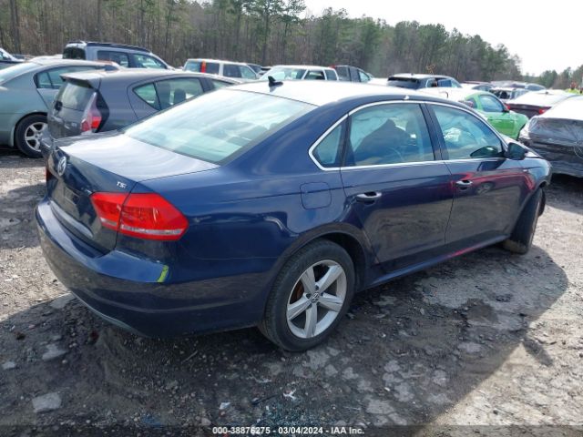 Photo 3 VIN: 1VWAT7A34EC030408 - VOLKSWAGEN PASSAT 