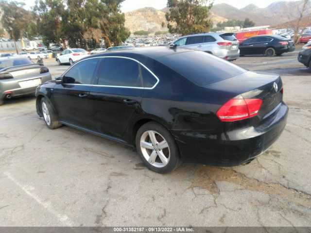 Photo 2 VIN: 1VWAT7A34EC057527 - VOLKSWAGEN PASSAT 