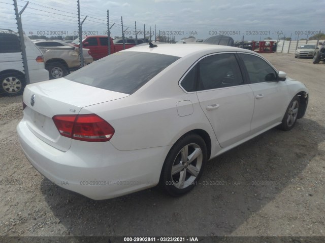 Photo 3 VIN: 1VWAT7A34EC058984 - VOLKSWAGEN PASSAT 