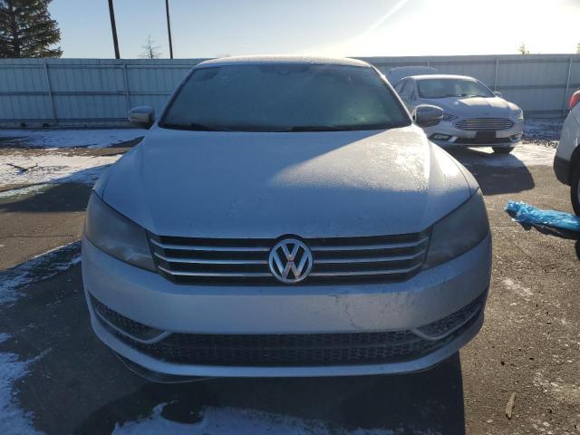 Photo 4 VIN: 1VWAT7A34FC002285 - VOLKSWAGEN PASSAT S 