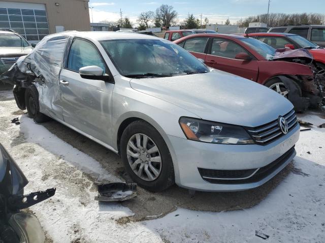 Photo 3 VIN: 1VWAT7A34FC008801 - VOLKSWAGEN PASSAT 