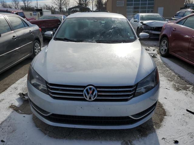 Photo 4 VIN: 1VWAT7A34FC008801 - VOLKSWAGEN PASSAT 