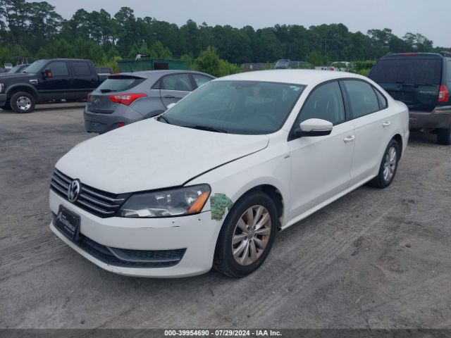 Photo 1 VIN: 1VWAT7A34FC018115 - VOLKSWAGEN PASSAT 