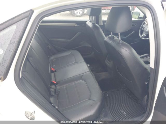 Photo 7 VIN: 1VWAT7A34FC018115 - VOLKSWAGEN PASSAT 