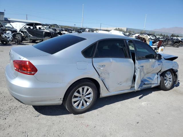 Photo 2 VIN: 1VWAT7A34FC018857 - VOLKSWAGEN PASSAT 