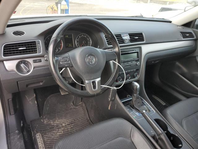 Photo 8 VIN: 1VWAT7A34FC041040 - VOLKSWAGEN PASSAT 