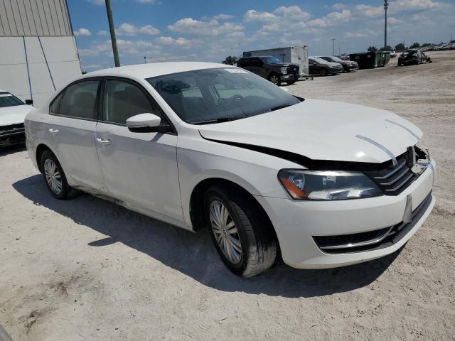 Photo 3 VIN: 1VWAT7A34FC055410 - VOLKSWAGEN PASSAT 