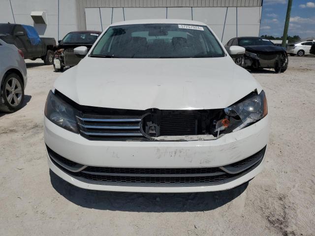 Photo 4 VIN: 1VWAT7A34FC055410 - VOLKSWAGEN PASSAT 