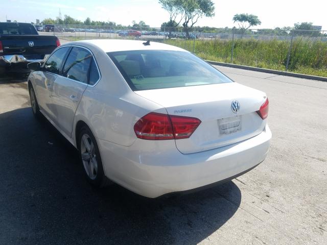 Photo 2 VIN: 1VWAT7A34FC085684 - VOLKSWAGEN PASSAT 