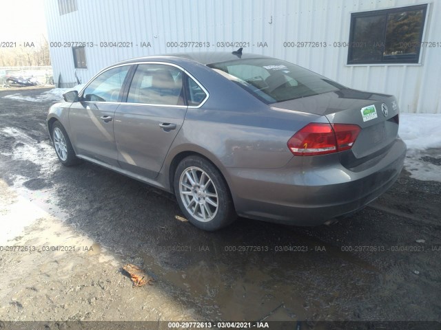 Photo 2 VIN: 1VWAT7A34FC086852 - VOLKSWAGEN PASSAT 