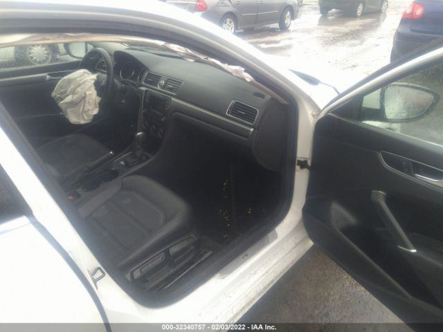 Photo 4 VIN: 1VWAT7A34GC064528 - VOLKSWAGEN PASSAT 