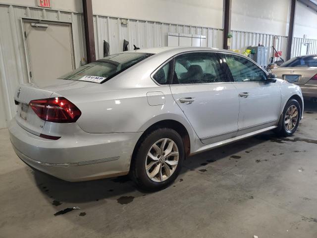 Photo 2 VIN: 1VWAT7A34HC043678 - VOLKSWAGEN PASSAT 