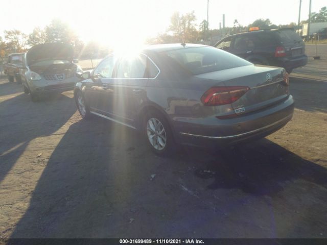 Photo 2 VIN: 1VWAT7A34HC076180 - VOLKSWAGEN PASSAT 