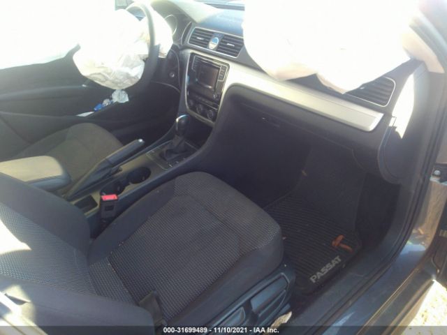 Photo 4 VIN: 1VWAT7A34HC076180 - VOLKSWAGEN PASSAT 