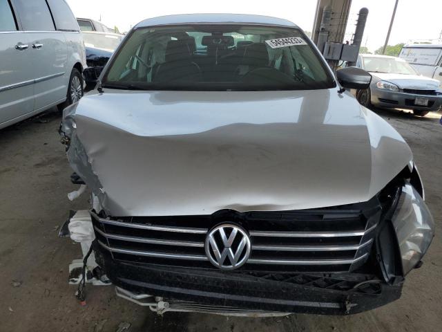 Photo 4 VIN: 1VWAT7A35FC002408 - VOLKSWAGEN PASSAT 