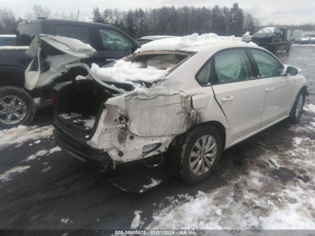 Photo 3 VIN: 1VWAT7A35FC008497 - VOLKSWAGEN PASSAT 