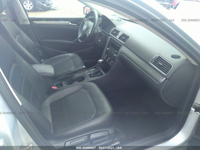 Photo 4 VIN: 1VWAT7A35FC020780 - VOLKSWAGEN PASSAT 