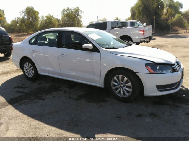 Photo 0 VIN: 1VWAT7A35FC048112 - VOLKSWAGEN PASSAT 