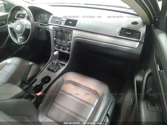 Photo 4 VIN: 1VWAT7A35FC081658 - VOLKSWAGEN PASSAT 