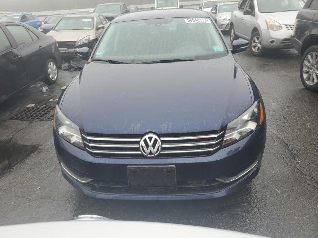 Photo 4 VIN: 1VWAT7A35FC085337 - VOLKSWAGEN PASSAT 