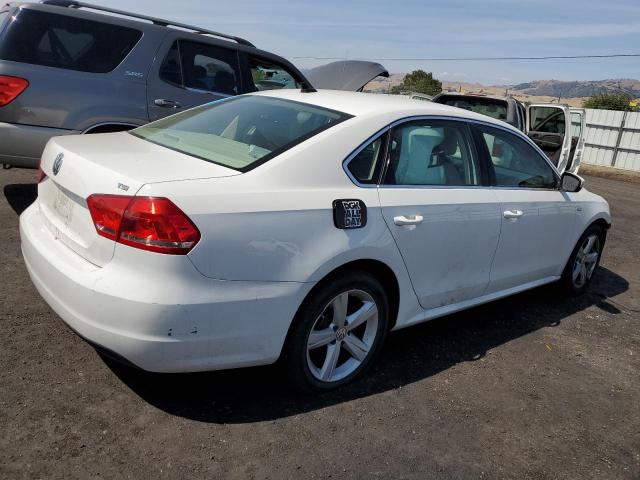 Photo 2 VIN: 1VWAT7A35FC100385 - VOLKSWAGEN PASSAT 