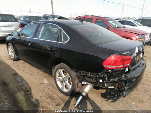 Photo 2 VIN: 1VWAT7A35FC106221 - VOLKSWAGEN PASSAT 