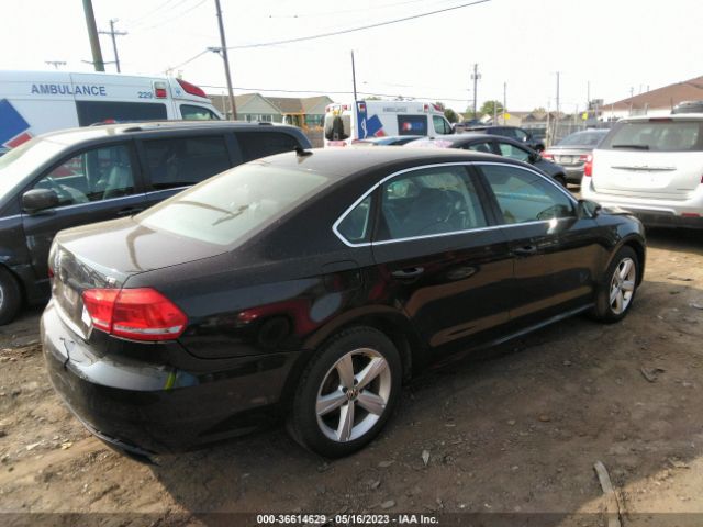 Photo 3 VIN: 1VWAT7A35FC106221 - VOLKSWAGEN PASSAT 