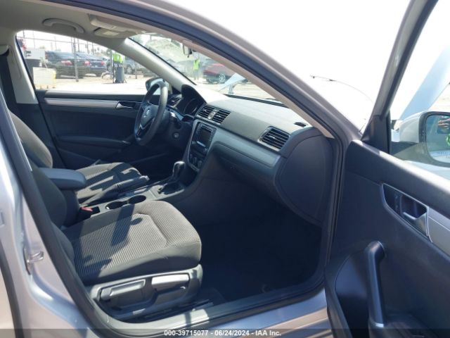 Photo 4 VIN: 1VWAT7A35GC020375 - VOLKSWAGEN PASSAT 