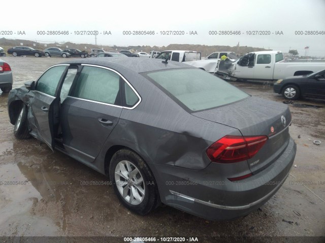 Photo 2 VIN: 1VWAT7A35HC013511 - VOLKSWAGEN PASSAT 