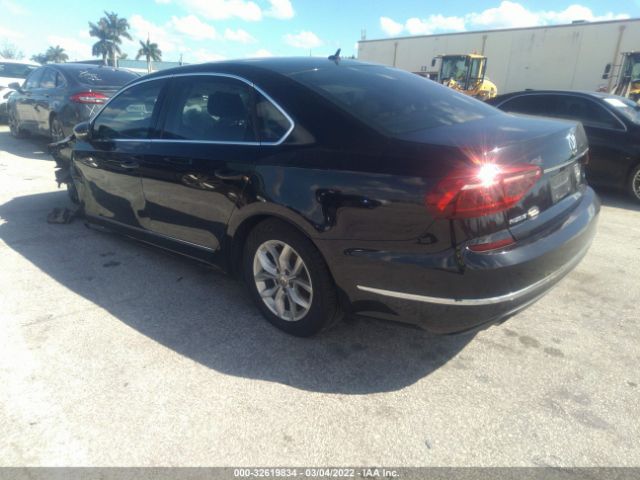 Photo 2 VIN: 1VWAT7A35HC031815 - VOLKSWAGEN PASSAT 