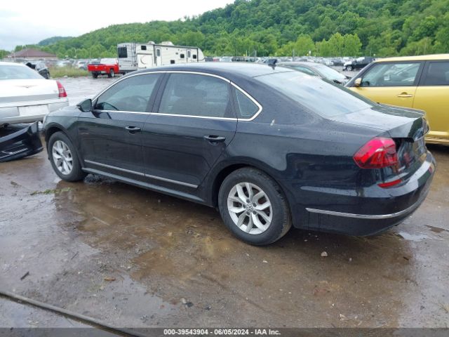 Photo 2 VIN: 1VWAT7A35HC074972 - VOLKSWAGEN PASSAT 