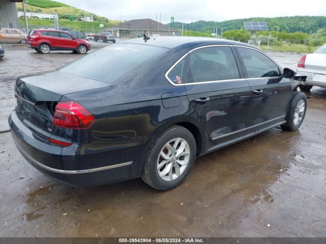 Photo 3 VIN: 1VWAT7A35HC074972 - VOLKSWAGEN PASSAT 