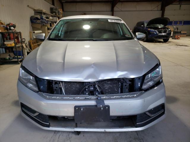 Photo 4 VIN: 1VWAT7A35HC079105 - VOLKSWAGEN PASSAT 