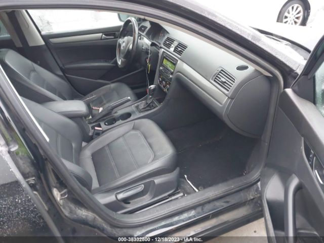 Photo 4 VIN: 1VWAT7A36EC036582 - VOLKSWAGEN PASSAT 