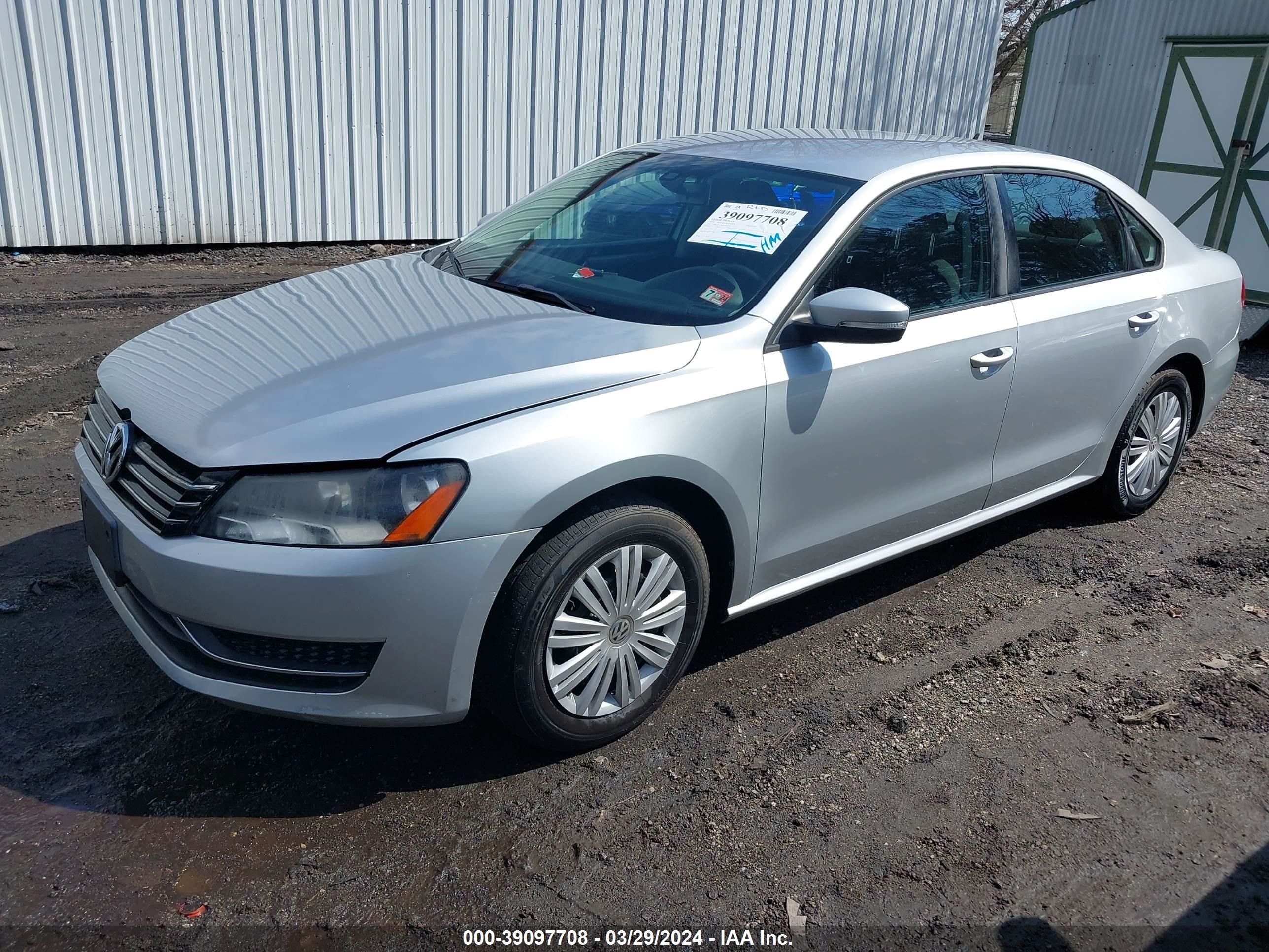 Photo 1 VIN: 1VWAT7A36EC065578 - VOLKSWAGEN PASSAT 