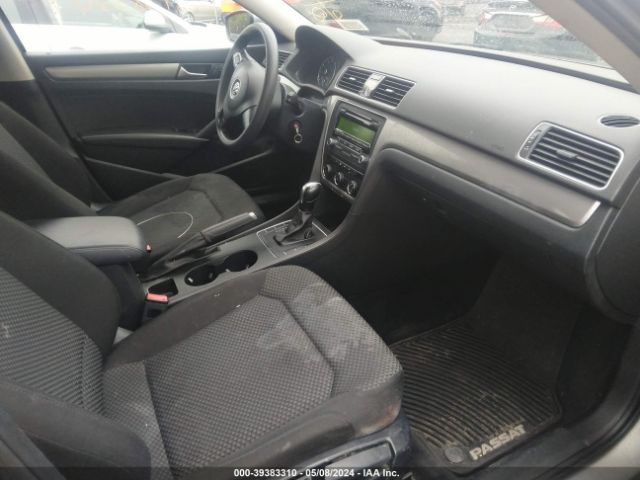 Photo 4 VIN: 1VWAT7A36EC104637 - VOLKSWAGEN PASSAT 