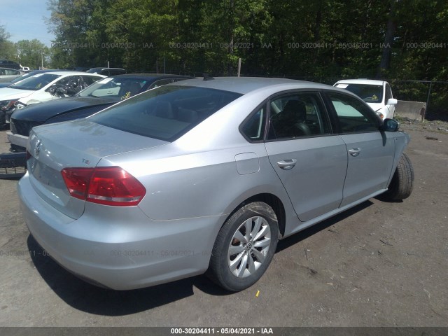 Photo 3 VIN: 1VWAT7A36EC104833 - VOLKSWAGEN PASSAT 