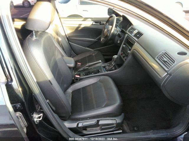 Photo 4 VIN: 1VWAT7A36FC046952 - VOLKSWAGEN PASSAT 