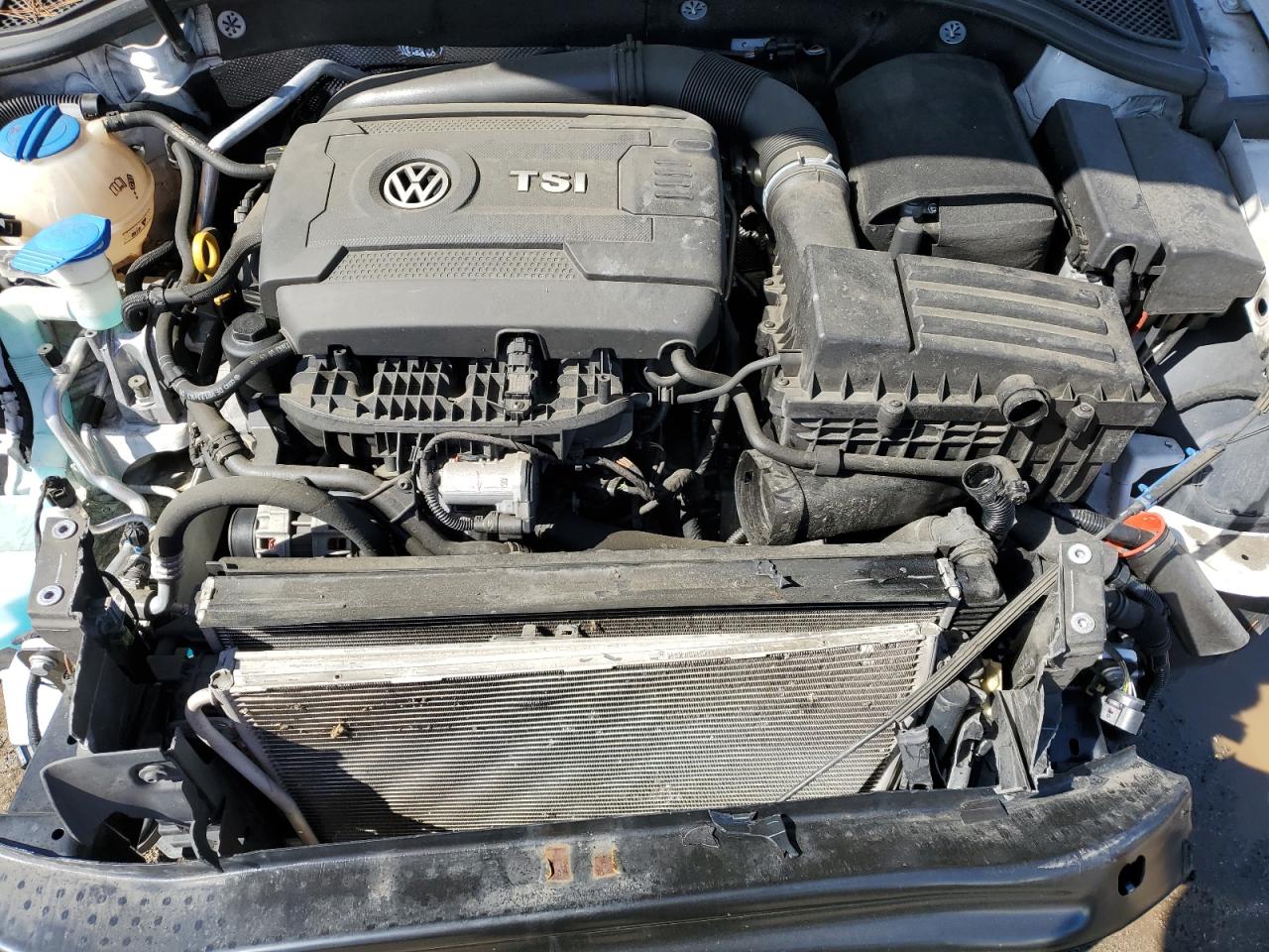 Photo 10 VIN: 1VWAT7A36FC098436 - VOLKSWAGEN PASSAT 