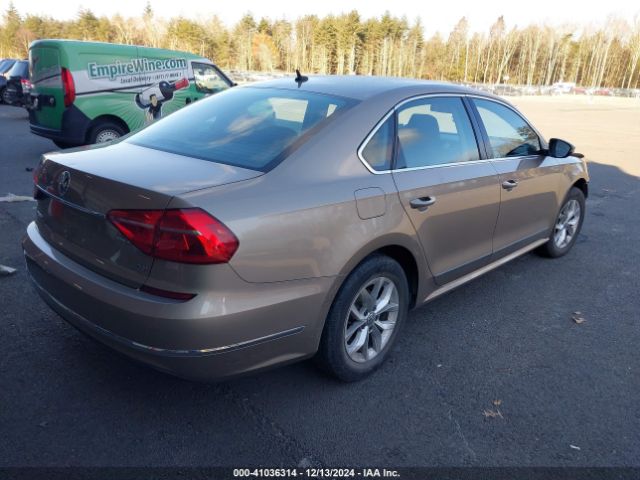 Photo 3 VIN: 1VWAT7A36GC011216 - VOLKSWAGEN PASSAT 