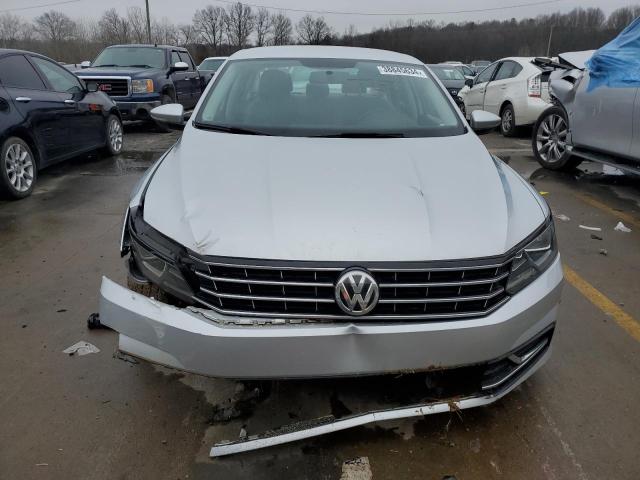 Photo 4 VIN: 1VWAT7A36HC002310 - VOLKSWAGEN PASSAT 