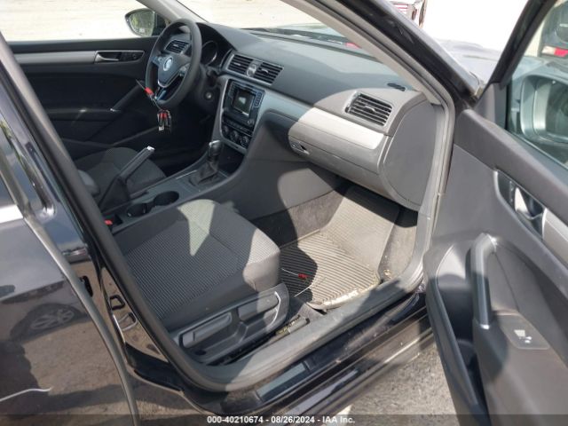 Photo 4 VIN: 1VWAT7A36HC025392 - VOLKSWAGEN PASSAT 